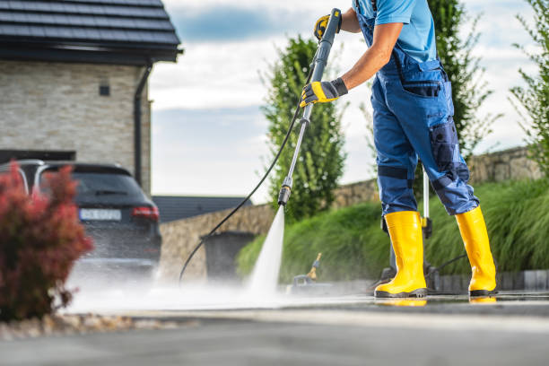 Why Choose Our Certified Pressure Washing Experts for Your Project Needs in Dundee, MI?